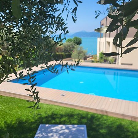 Attilio High Living Suites - Adults Only Торрі-дель-Бенако Екстер'єр фото
