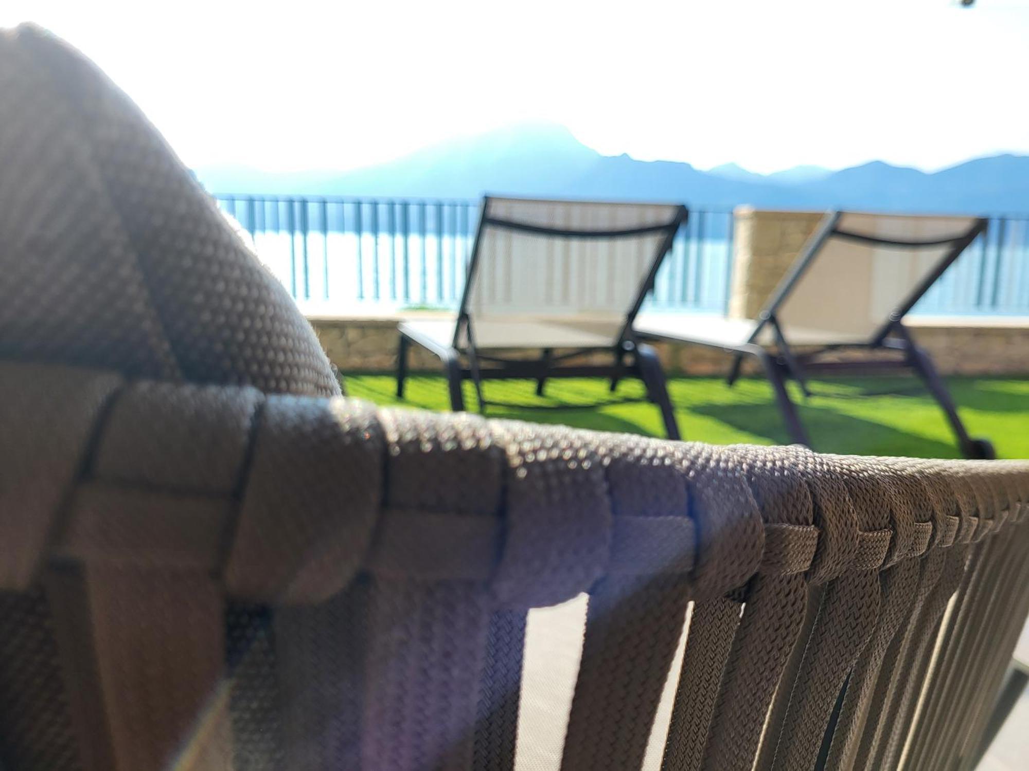 Attilio High Living Suites - Adults Only Торрі-дель-Бенако Номер фото